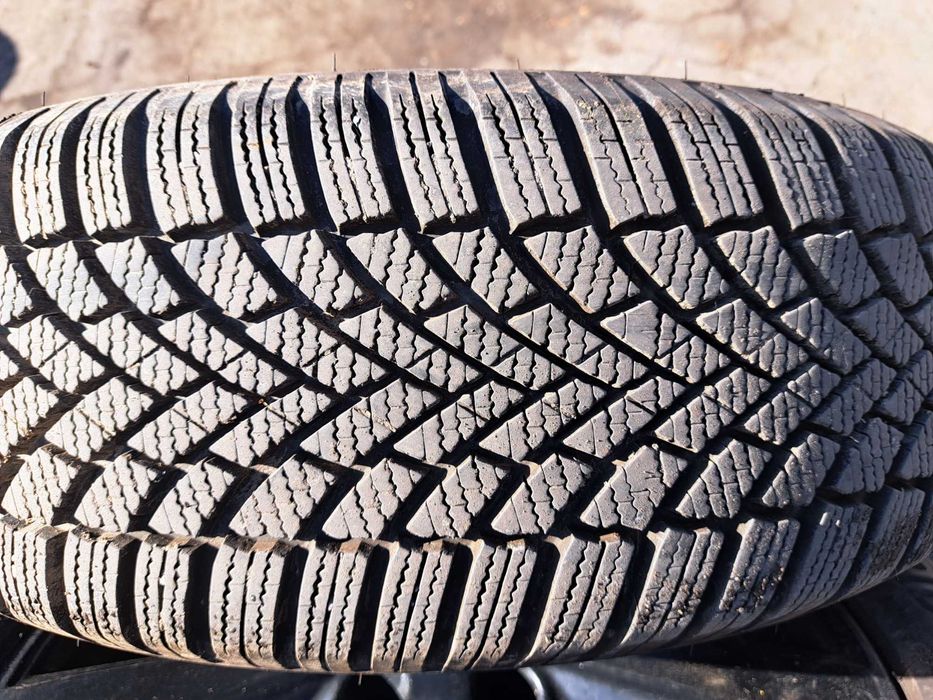 Гуми и джанти за джип нисан 17 цола