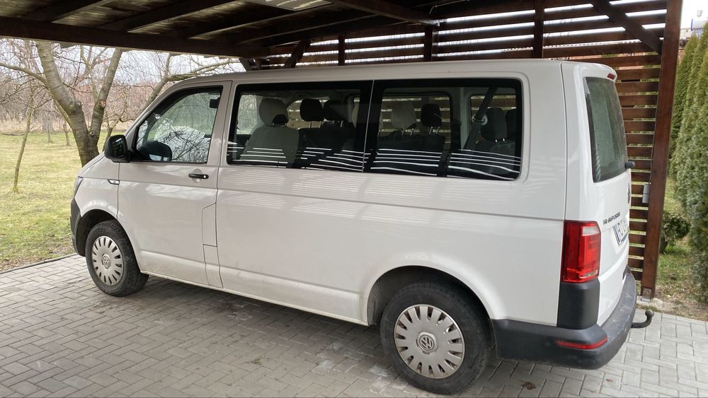 Volkswagen transporter T6 9 locuri