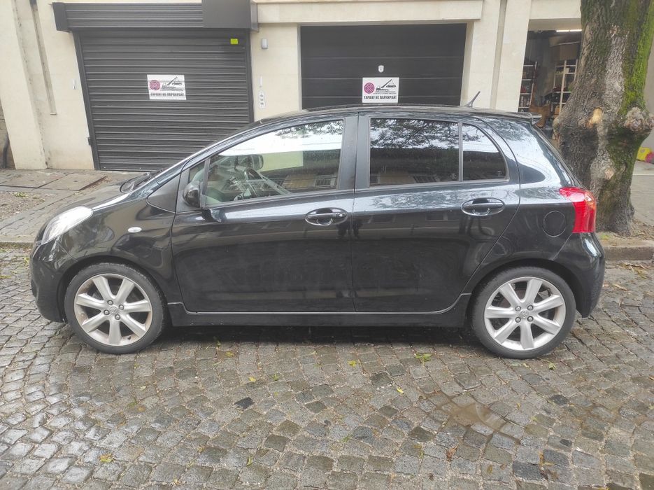 Toyota Yaris 1.8 TS Нов внос от Швейцария