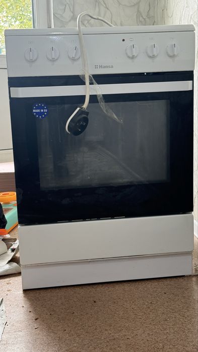 Продам электрическую плиту,