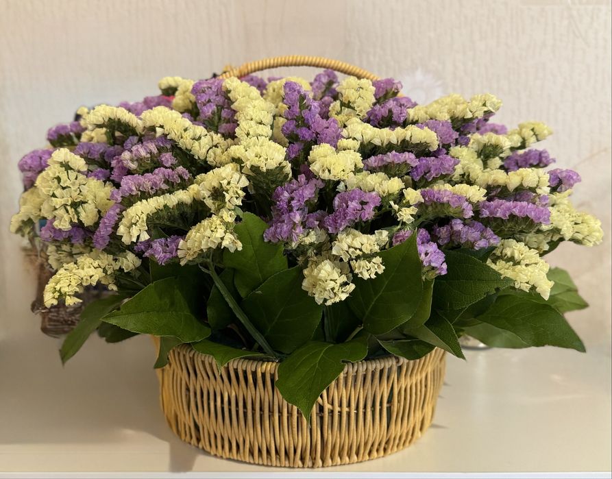 Продам букет цветов в преддверии дня бухгалтера