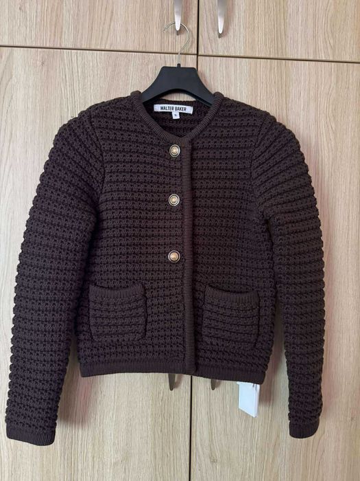 Нова, стилна жилетка WALTER BAKER в шоколадов цвят