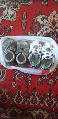 Кожаные сандалии на мальчика/ девочку 21-22 размеры.