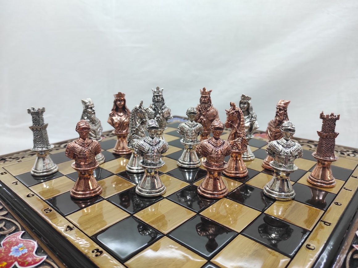 Шахматы из орех Shaxmat yong'oqdan 40-40 sm