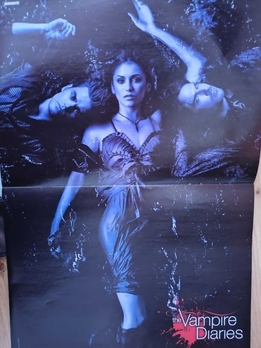 дневниците на вампира плакат нов