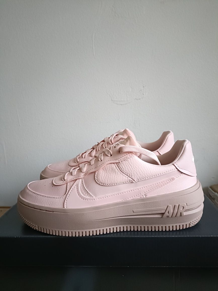 Nike Air Force 1 PLT.AF.ORM номер 38