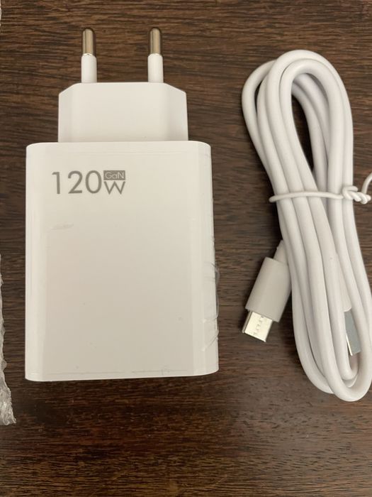 Супер бързо зарядно 120 W за телефон