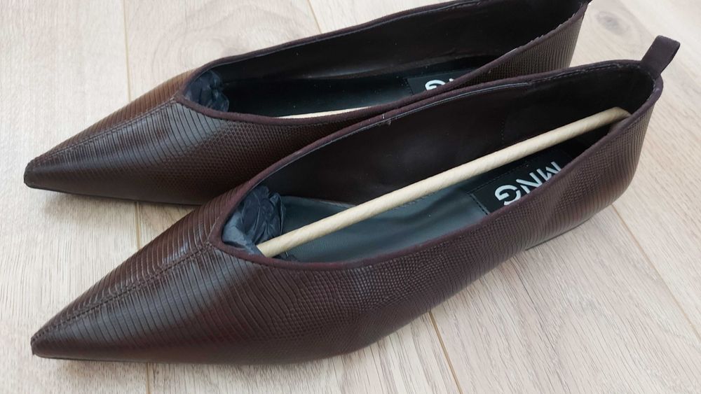 Обувки MANGO в кафяво номер 40