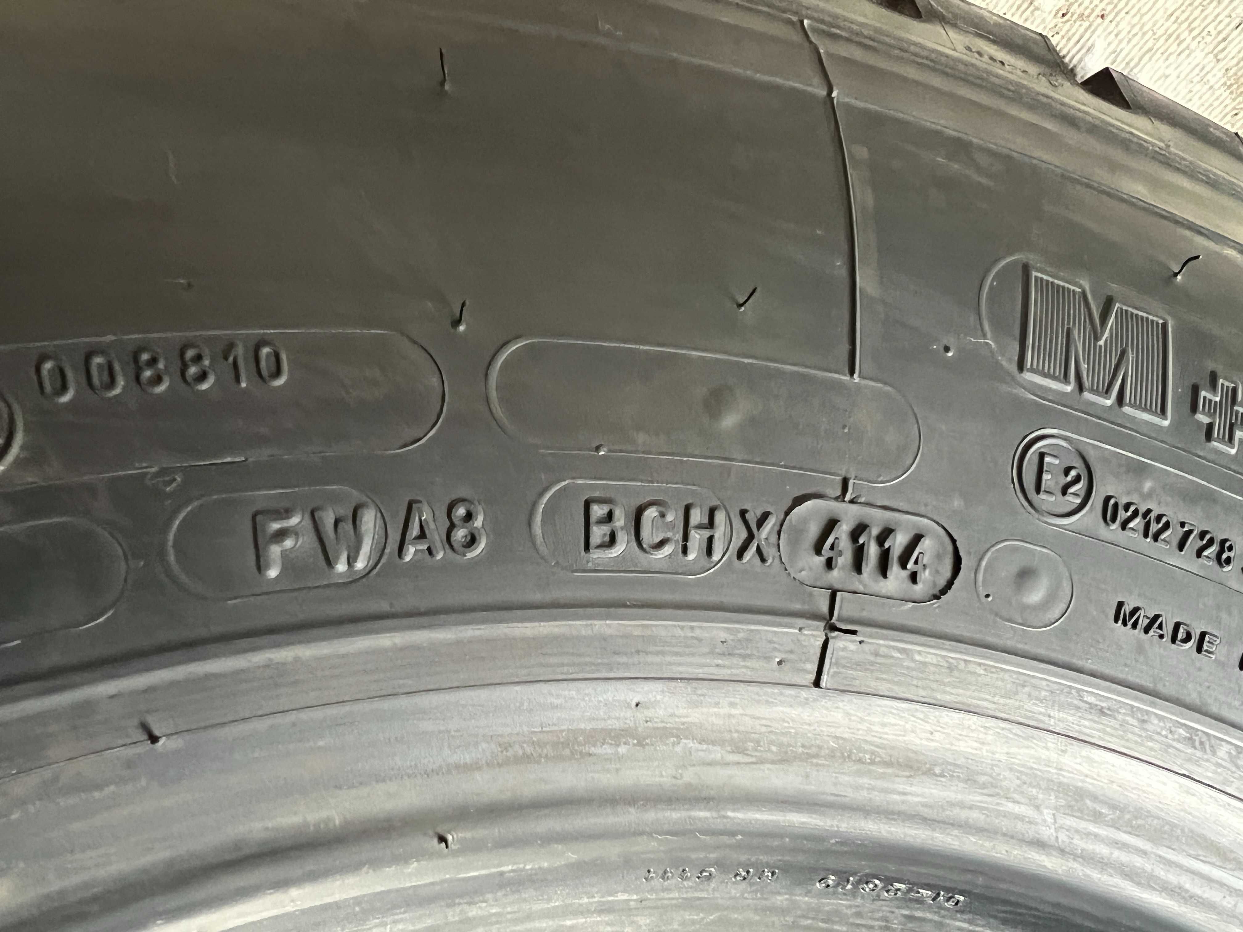 2 тежкотоварни гуми 265/70R17.5 Michelin XDE1 138/136M M+S Germany