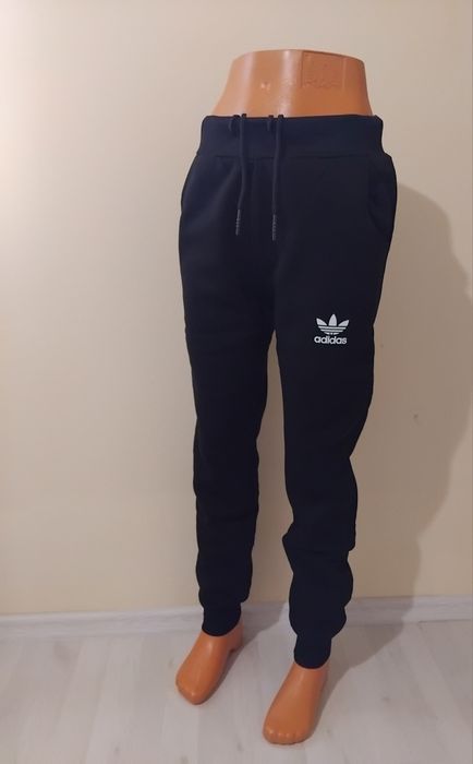 Trening dama Adidas.