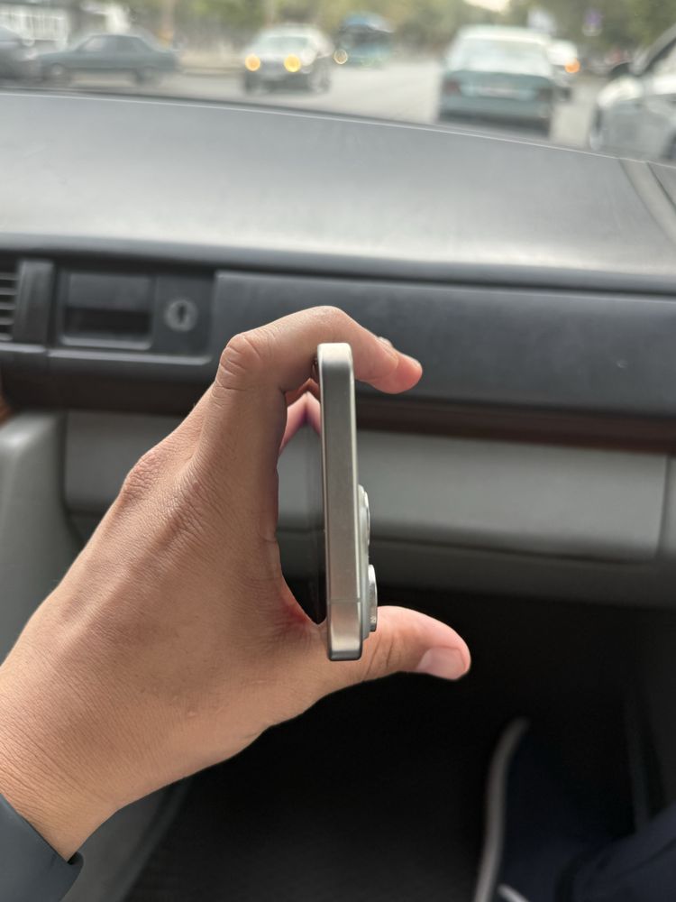 iPhone 15 Pro Max в идеальном состоянии