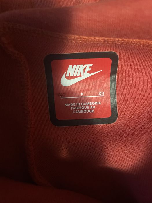 Pantaloni Nike tech rosi