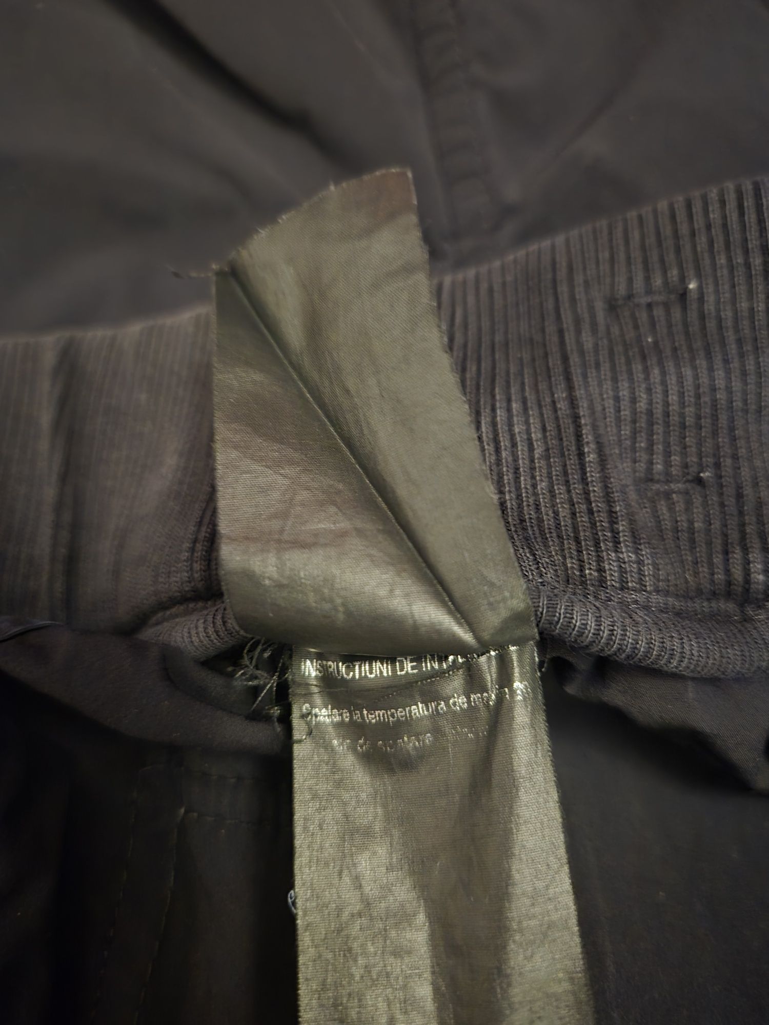 Pantaloni scurți Vagabond cu turul lăsat