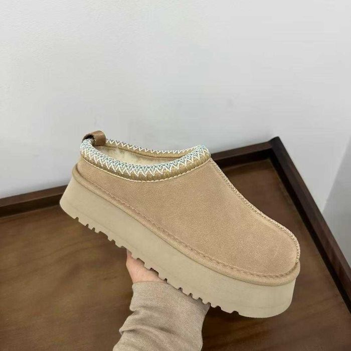 UGG Tazz / papuci / colectie 2025