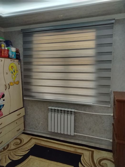 Продаётся 1 ком кв в чирчике 4 мкн 1 этаж не далеко от дороги