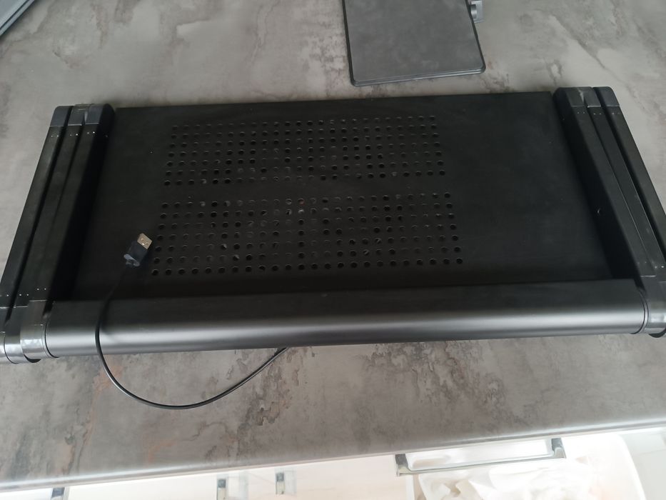 Многофункционална стойка за лаптоп