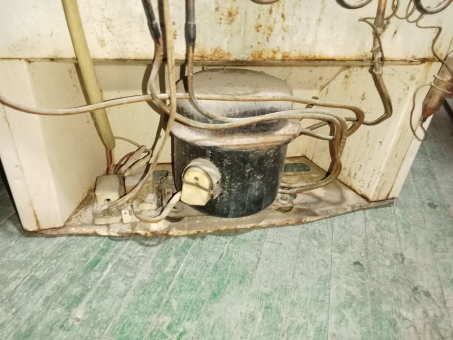 Сниженка холодильник рабочая продается.