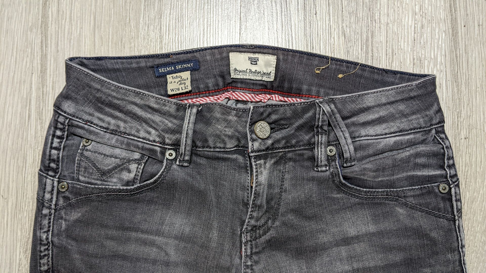 2 чифта дамски дънки, slim fit, размер W26 / L32, XS