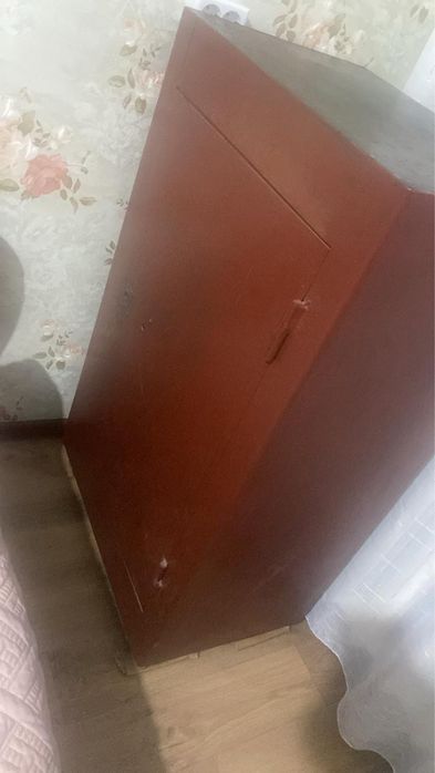 Сейф железный