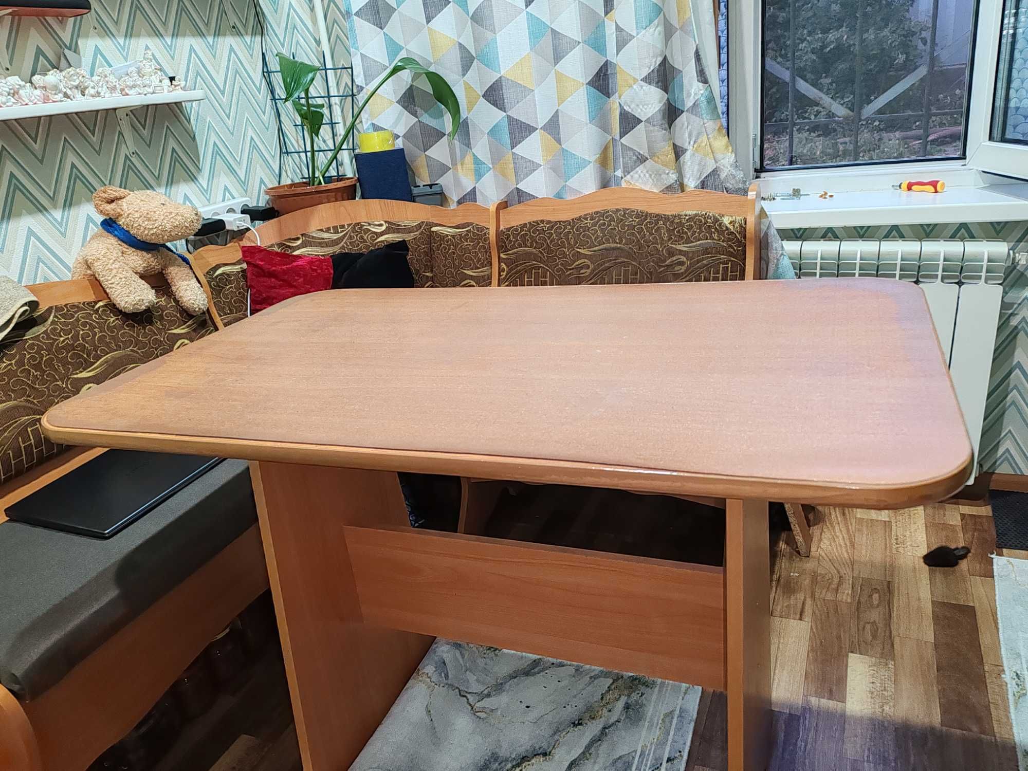 Стол кухонный б/у