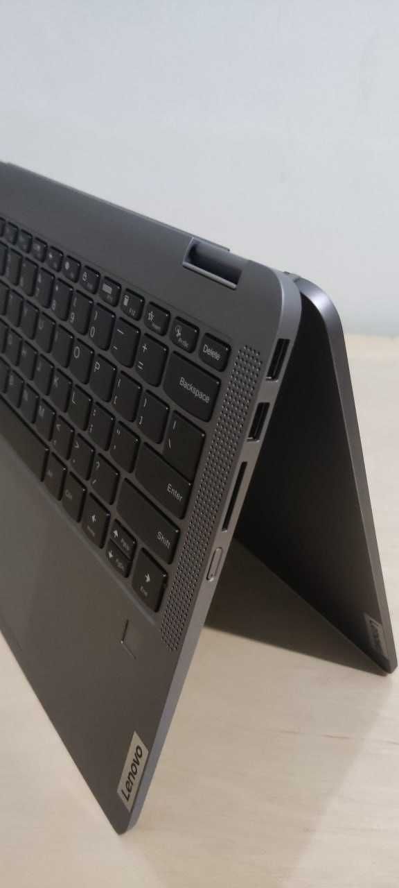 Ноутбук Lenova idepad flex 5 Core I5 1335U