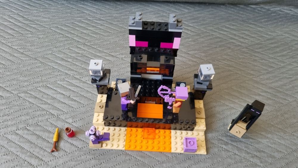 Лего Майнкрафт - Арената на края