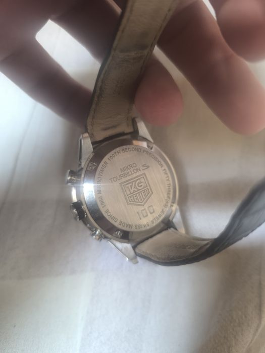 Продам часы Работают