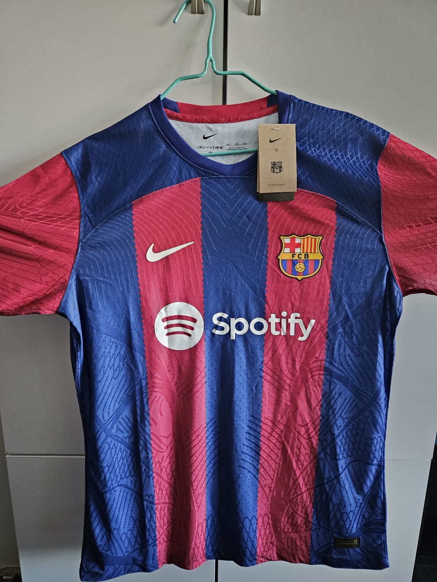 Мъжка футболна тениска на Барселона Nike Сезон 23/24 *Размер L/XL*