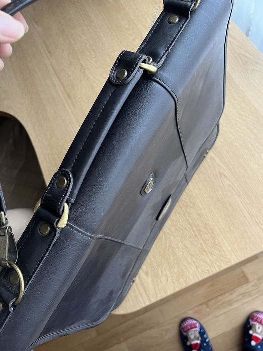 Servieta barbati din piele