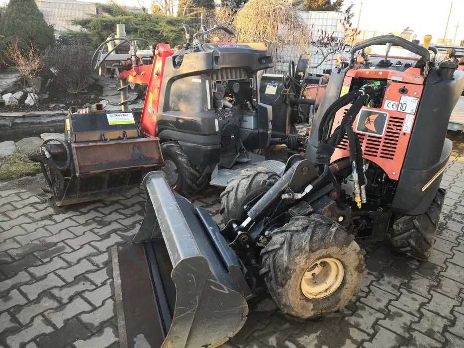 Ditch Witch R300 cu trencher sapa șanțuri precis diverse atasamente