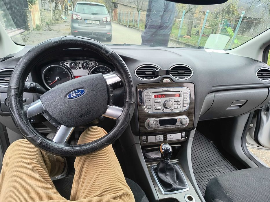 Vând Ford Focus 2(facelift) 2008