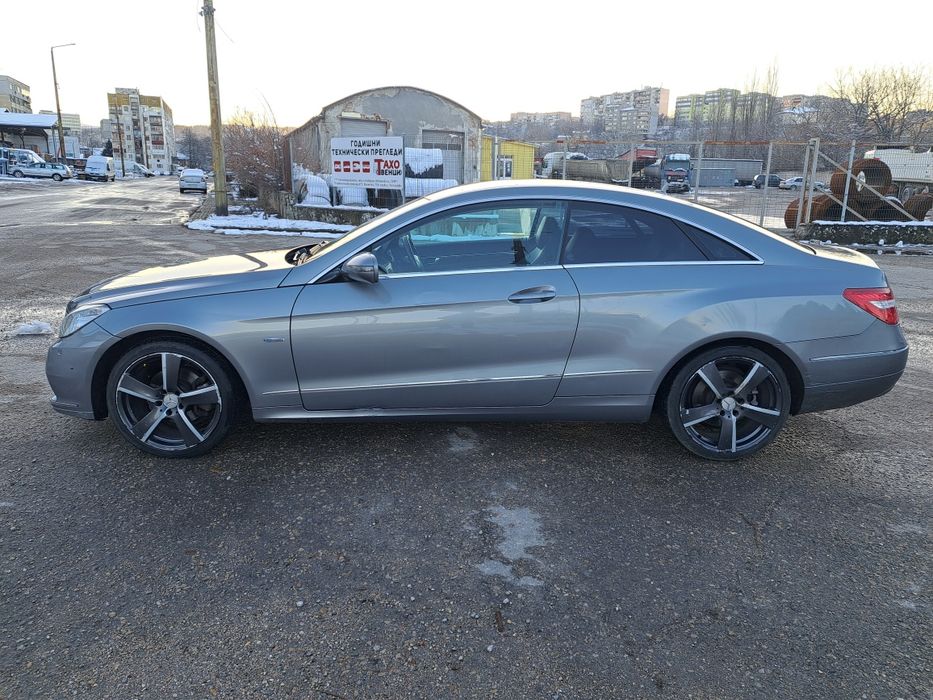 Лява дясна врата Mercedes E class C207 coupe Мерцедес Е класа 207 купе