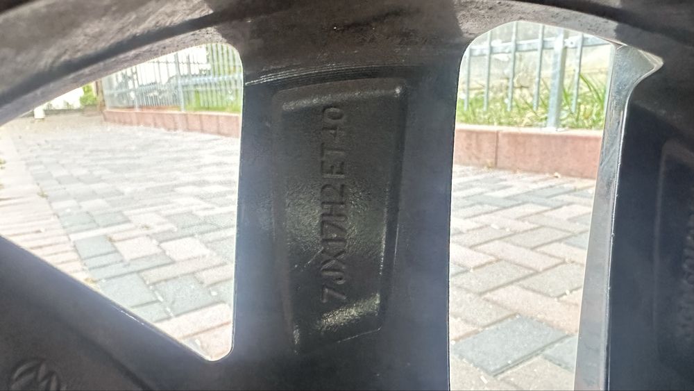 Jante R17 bicolore - VW - passat - skoda