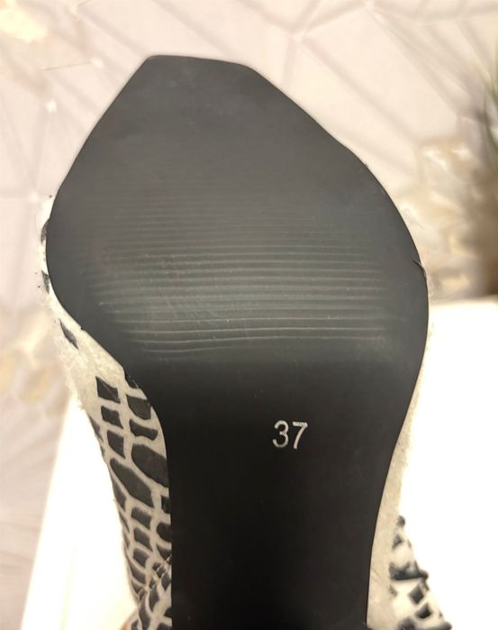 Vand ghete statement Bianca Georgescu