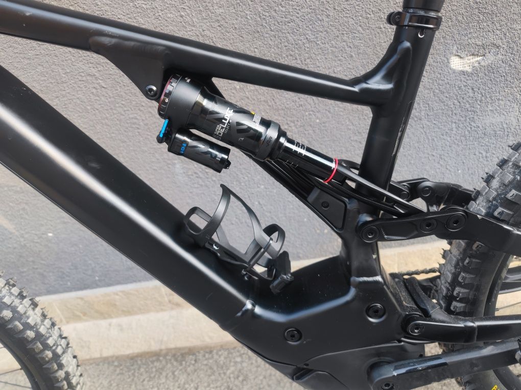 Електрически Велосипед 27.5 Specialized Rock Shox Boxxer 700Wh 2023г
