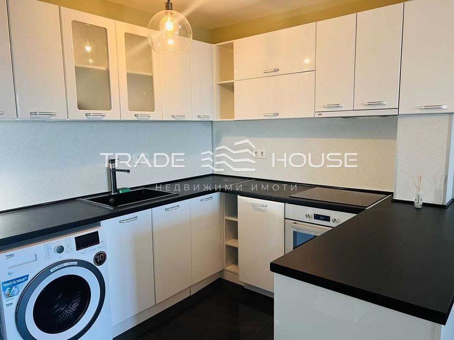 Дава се под наем Тристаен апартамент в Пловдив, Кършияка - 117 кв.м за 510 € - Снимка #2