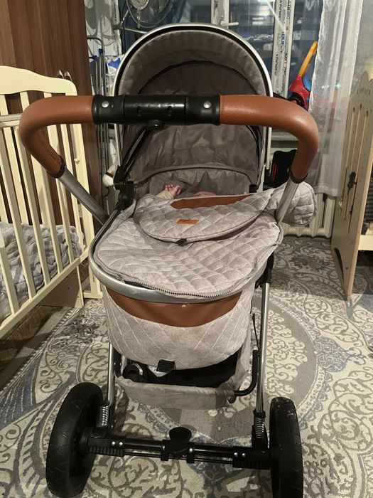 Коляска серый почти новый