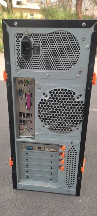 Кейс от компьютера