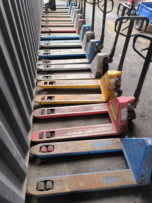 Рохли, гидравлические тележки для склада