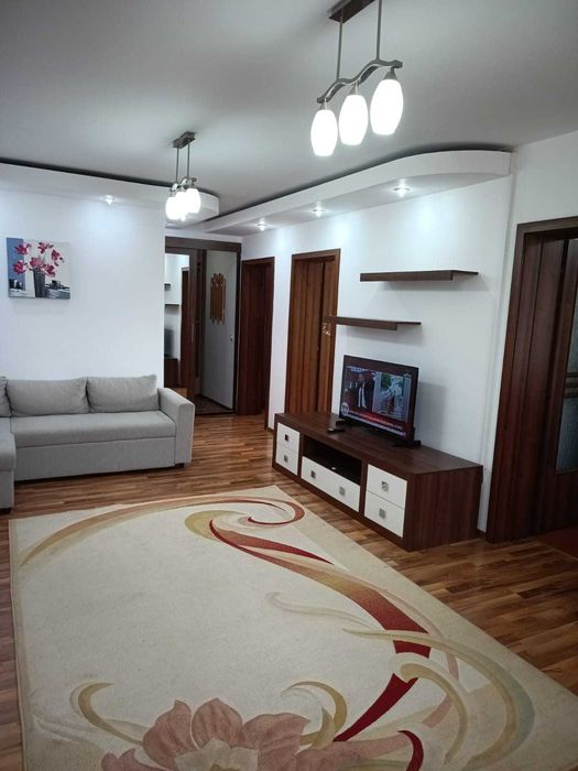 Inchiriez apartament 3 camere