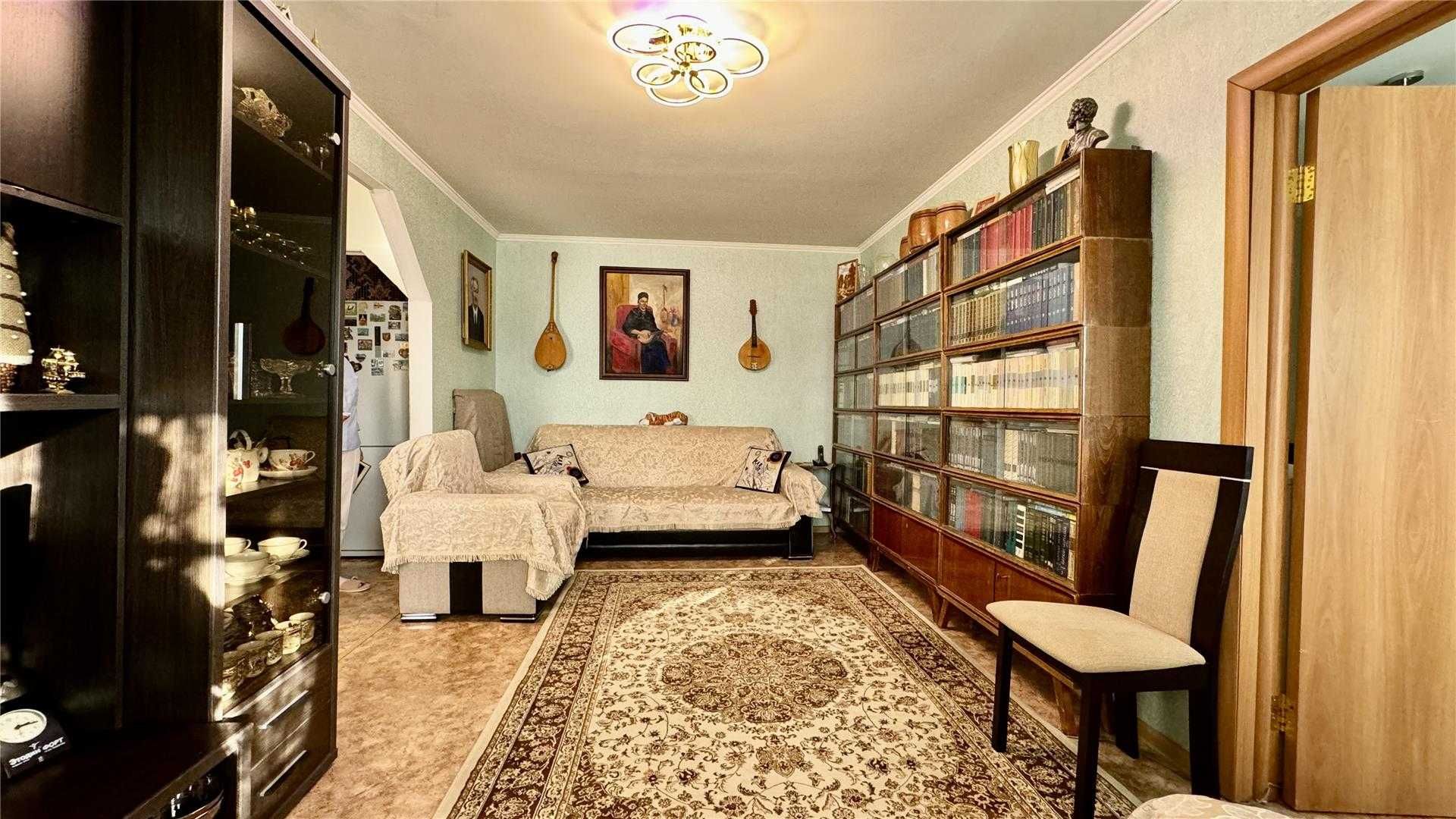 *2-комнатная квартира по проспекту Абдирова