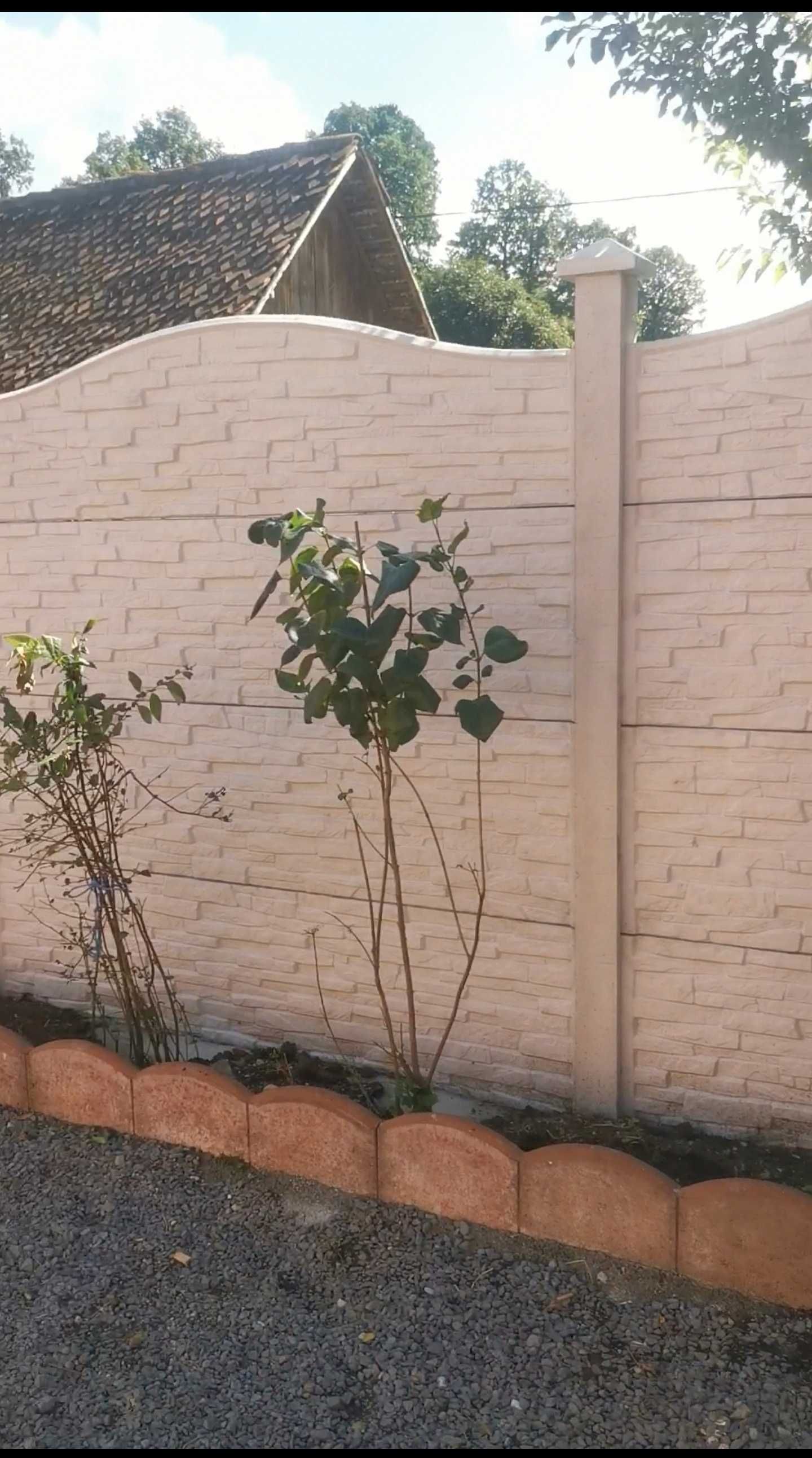Gard beton plăcă și stâlp