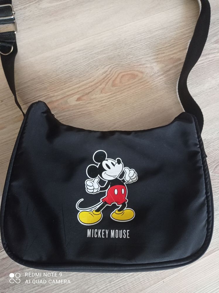Чанта с Мики Маус