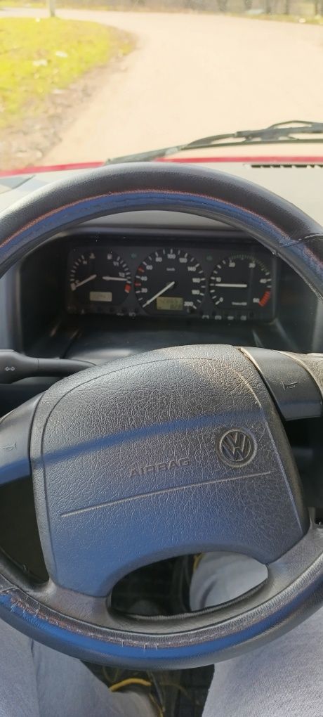 VW T4 Multivan 2.5 TDI 102 к.с. цена до края на месеца