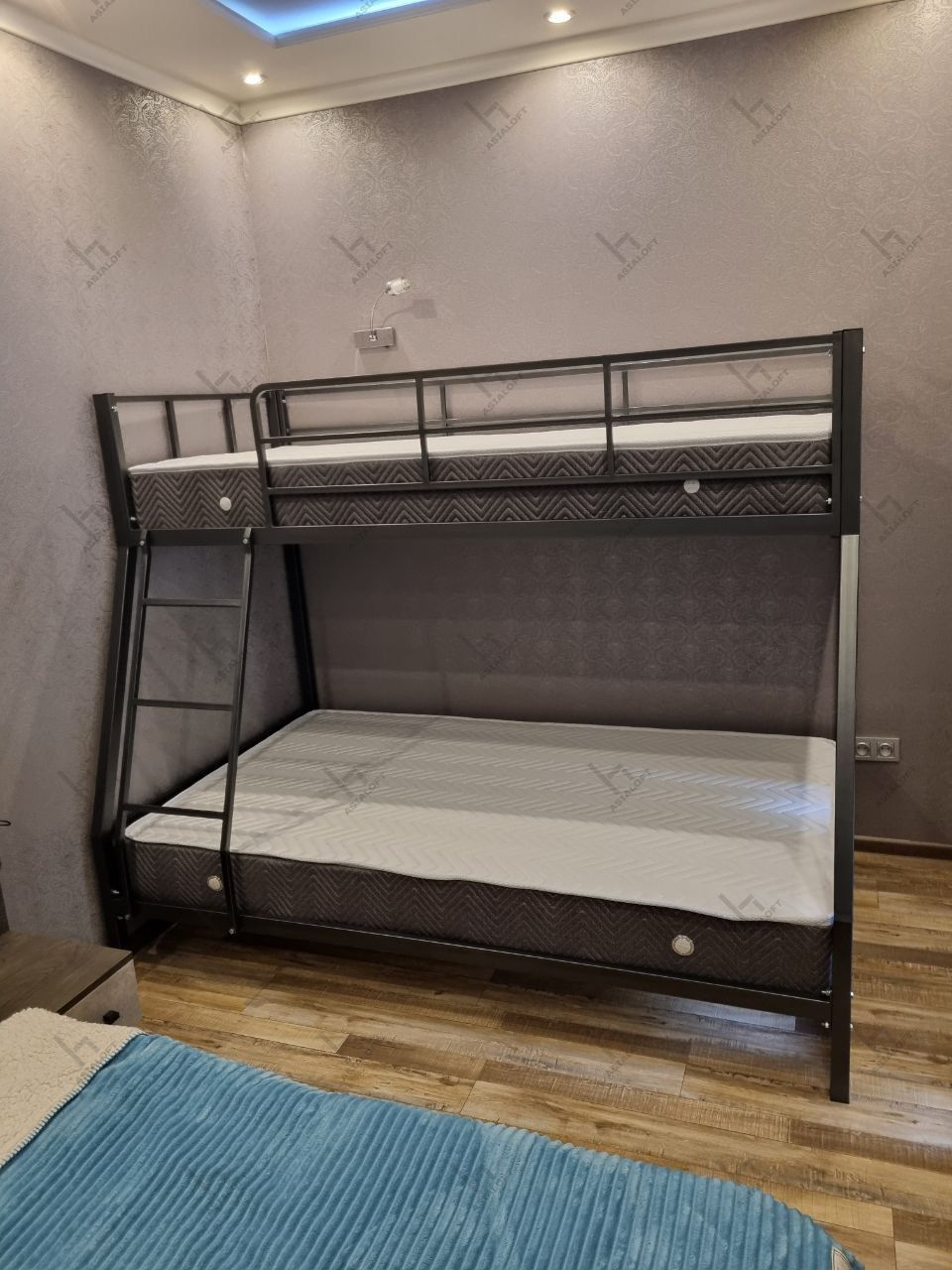 Детский кровать двух яростный