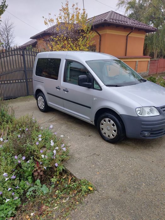 caddy 5 locuri usi pe ambele parti