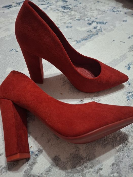 Продам туфли,новые