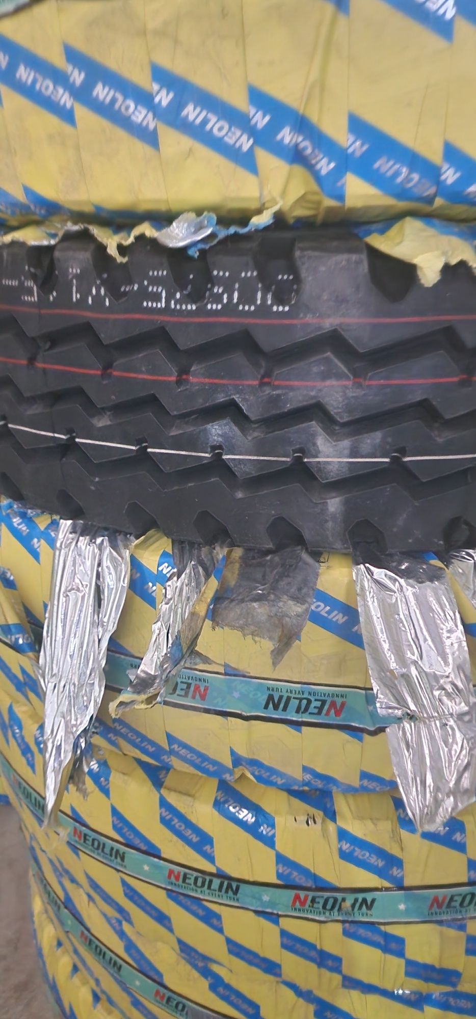 Автошина 12.00R20 PR22 NEOLIN ( китай)-ЗМЕЙКА..