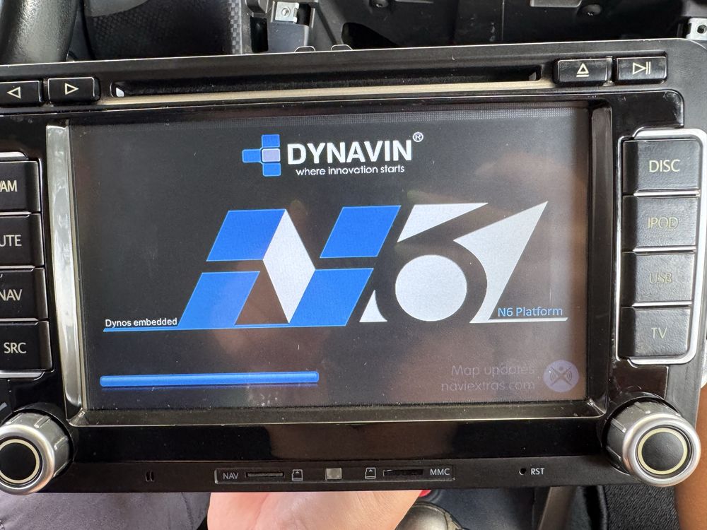 Продавам мултимедия Dynavin N6