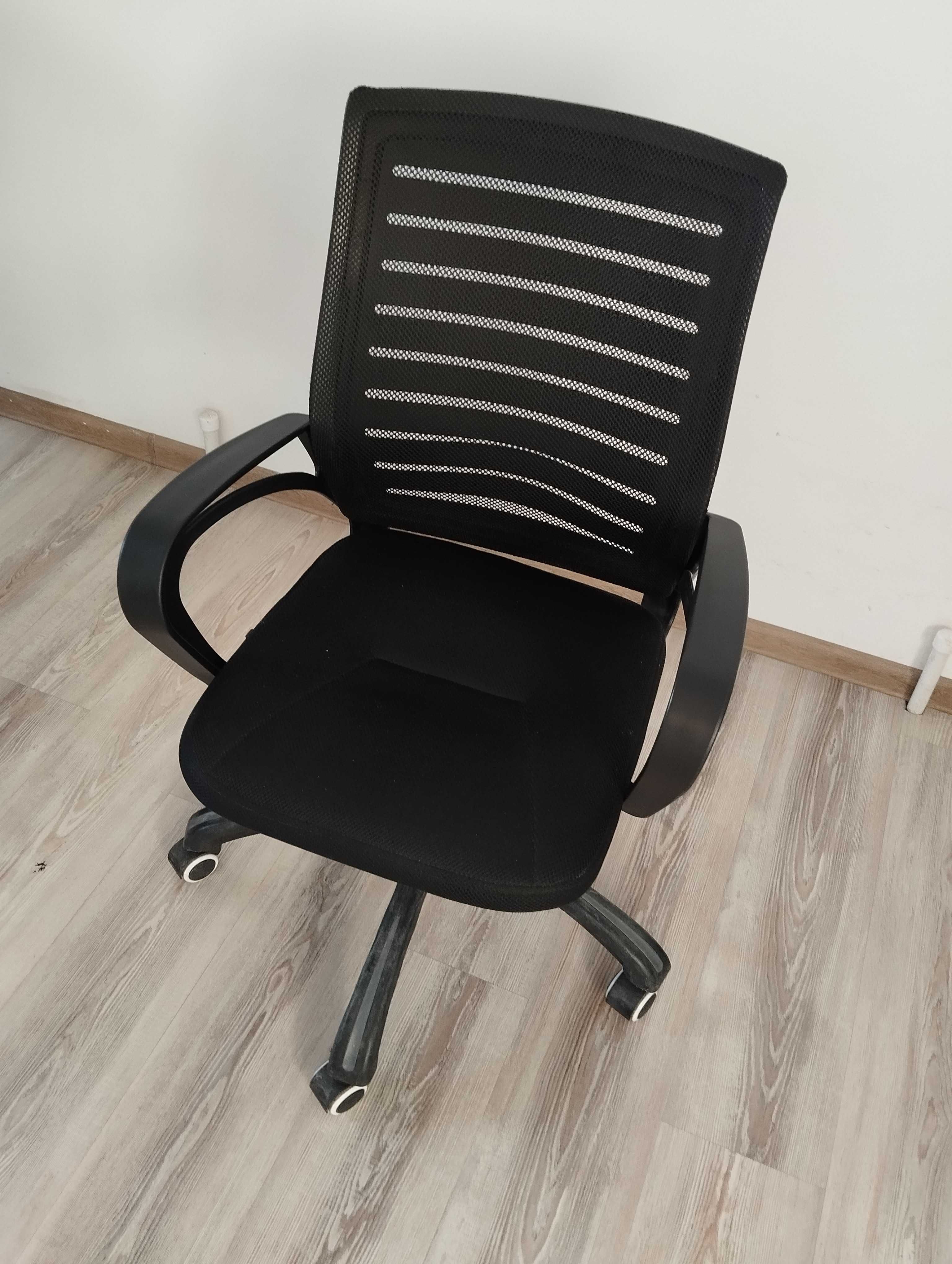 Стулья и кресла офисные